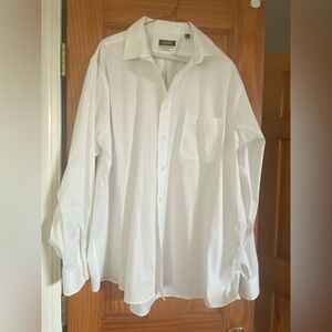 Chaps Men’s White Dress Shirt 17½ 34/35 Regular Fit Wrinkle Free